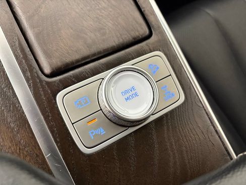 Used 2024 Genesis GV80 2.5T AWD/4WD image 31