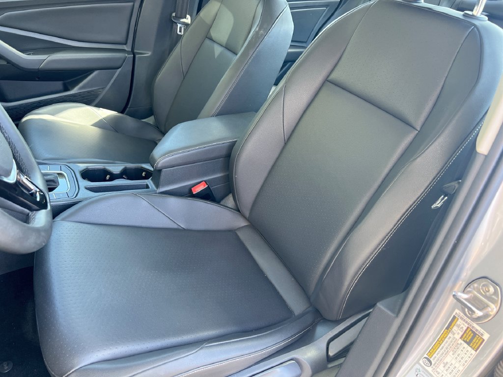 Used 2020 Volkswagen Jetta SE w/ SE Cold Weather Package FWD image 20
