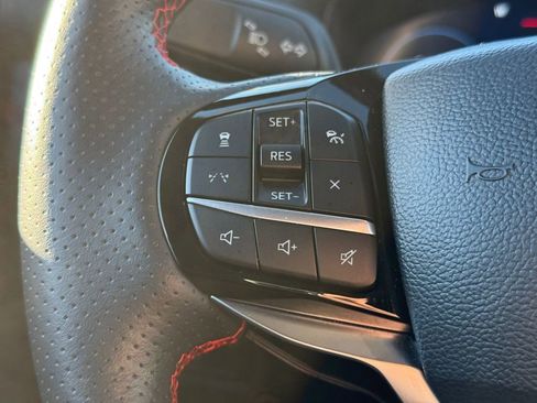 Used 2025 Ford Explorer ST-Line image 23