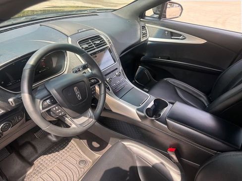 Used 2019 Lincoln Nautilus Premier AWD/4WD image 29