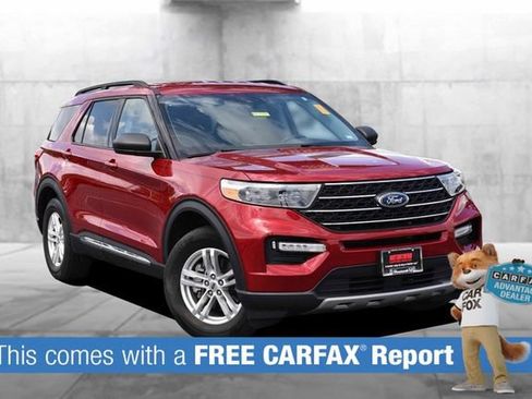 Used 2023 Ford Explorer XLT w/ Equipment Group 202A AWD/4WD image 2