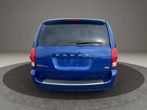 Used 2018 Dodge Grand Caravan SE w/ UConnect Hands-Free Group FWD image 5