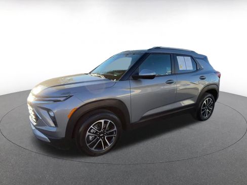 Used 2025 Chevrolet TrailBlazer LT image 8