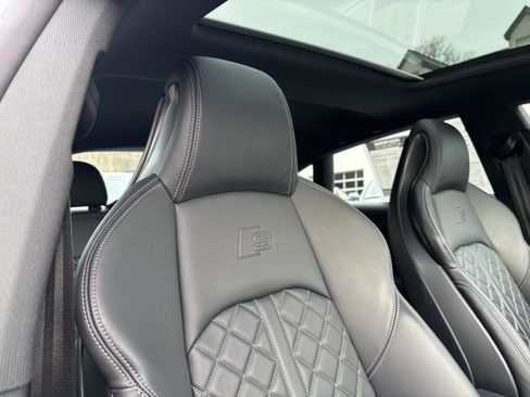 Used 2019 Audi S5 Premium Plus w/ Premium Plus image 24
