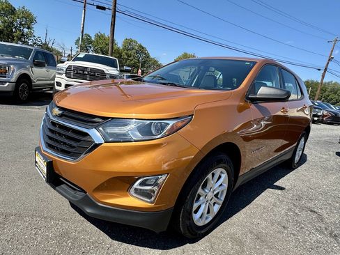 Used 2018 Chevrolet Equinox LS image 8