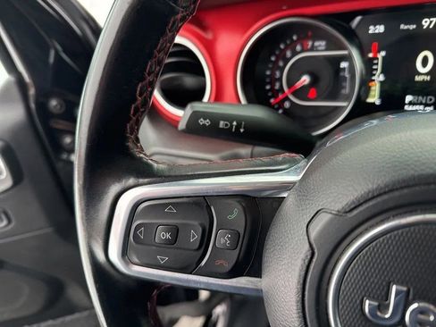 Used 2021 Jeep Wrangler Unlimited Rubicon w/ Uconnect 4C Nav & Sound Group image 17