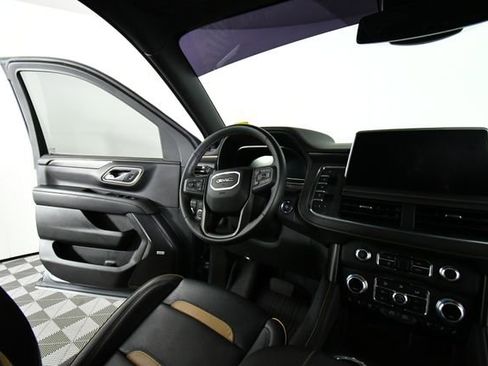 Used 2023 GMC Yukon AT4 w/ AT4 Premium Package image 19