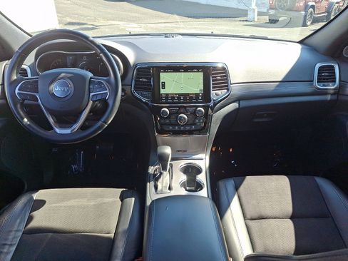 Used 2020 Jeep Grand Cherokee Laredo w/ Quick Order Package 2BN North AWD/4WD image 11