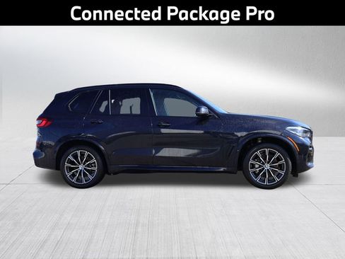 Used 2023 BMW X5 xDrive40i w/ M Sport Package image 5