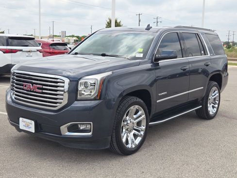 Certified 2020 GMC Yukon SLT w/ Premium Edition RWD image 8