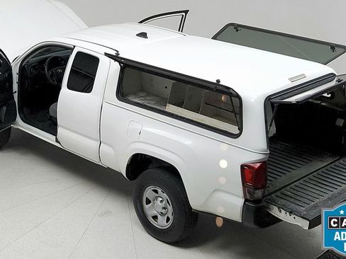Used 2019 Toyota Tacoma SR image 22
