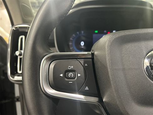 Certified 2025 Volvo XC40 B5 Plus image 13
