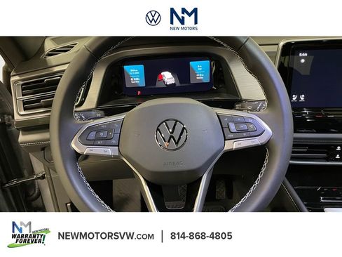 New 2026 Volkswagen Atlas Cross Sport SE image 12