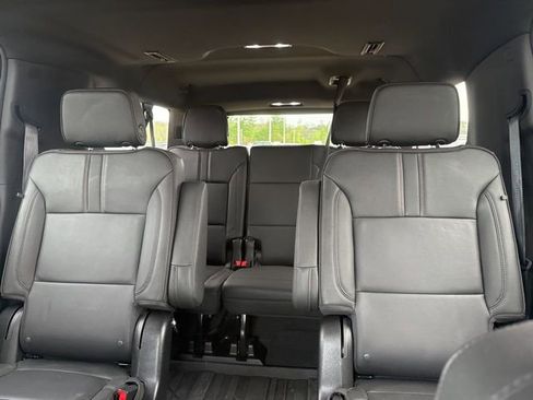 Used 2024 Chevrolet Suburban RST w/ Luxury Package AWD/4WD image 15