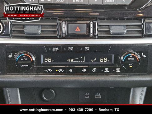 Used 2024 Nissan Pathfinder SV FWD image 14