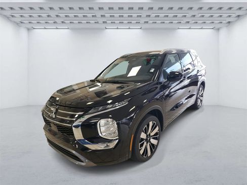 New 2026 Mitsubishi Outlander SEL image 2