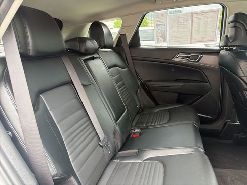 Certified 2023 Kia Sportage SX AWD/4WD image 13
