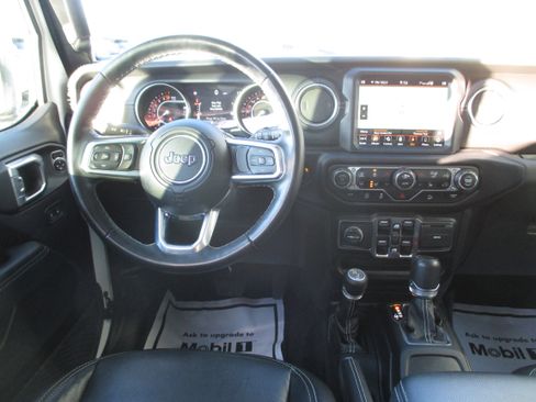 Used 2021 Jeep Wrangler Unlimited Sahara image 12