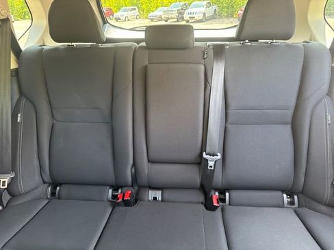 Used 2024 Nissan Rogue S image 36