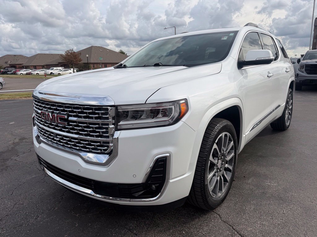 Used 2021 GMC Acadia Denali w/ Denali Technology Package FWD image 10