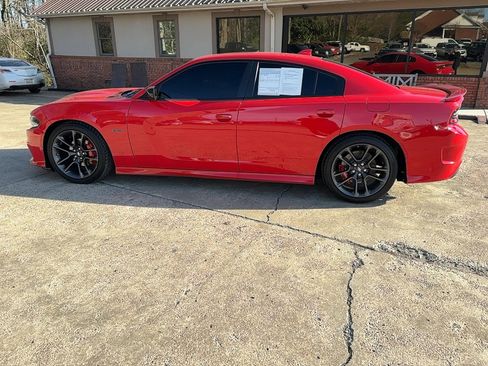 Used 2023 Dodge Charger R/T w/ Performance Handling Group image 9