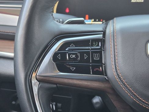 Used 2023 Jeep Grand Cherokee Summit w/ Luxury Tech Group V image 36