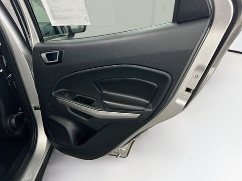 Used 2020 Ford EcoSport Titanium AWD/4WD image 32