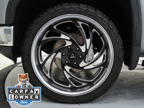 Used 2023 GMC Sierra 1500 SLT image 26