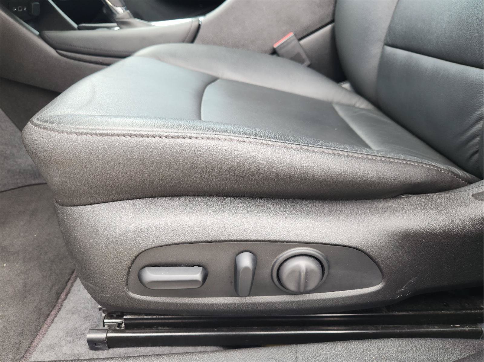 Used 2019 Chevrolet Malibu LT w/ LT Plus Package FWD image 24