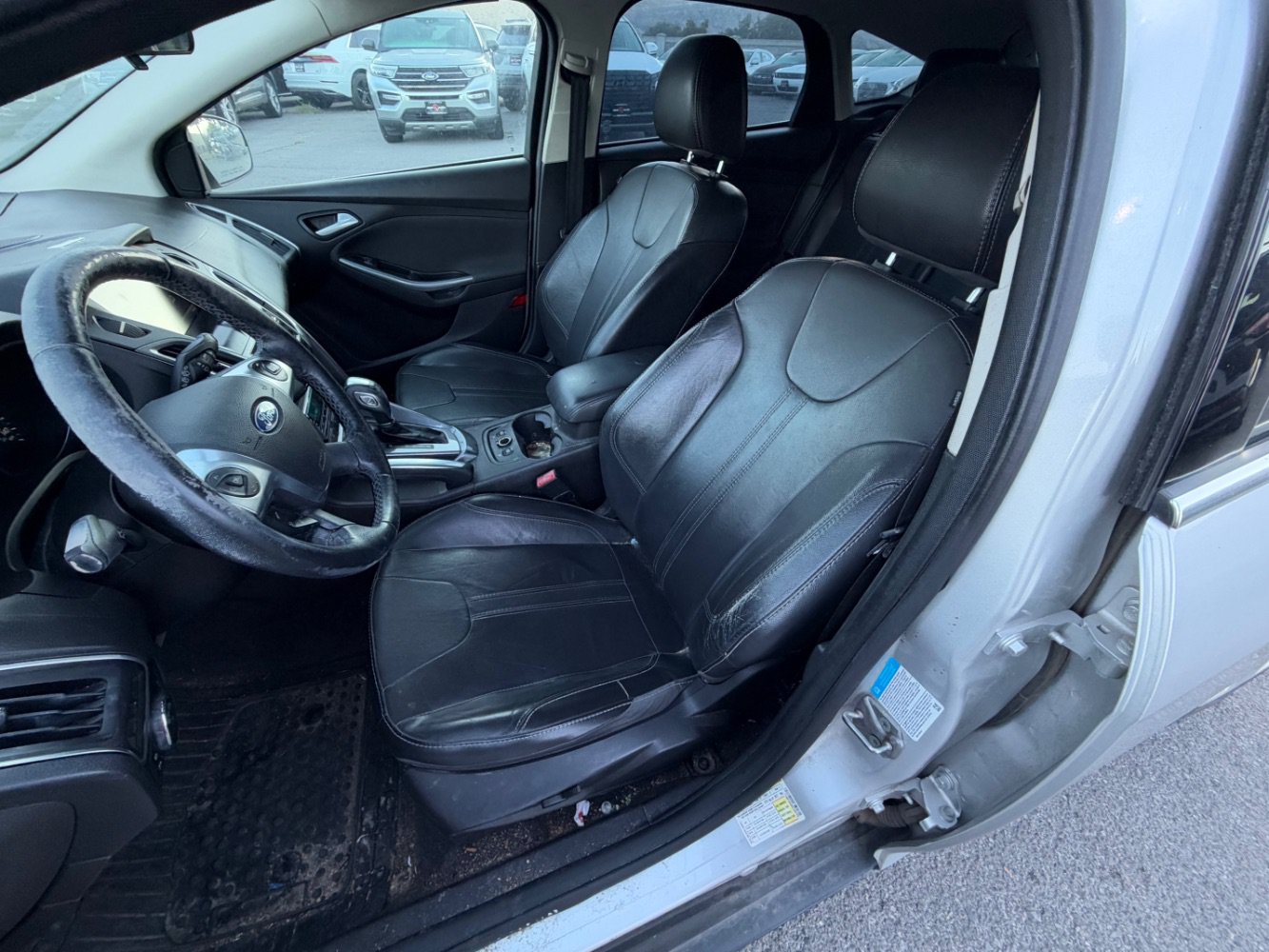 Used 2013 Ford Focus Titanium w/ Titanium Handling Pkg FWD image 15