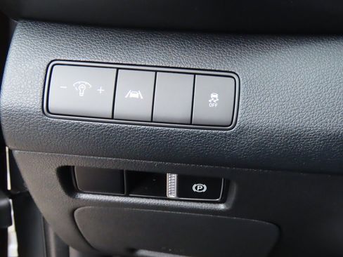 Used 2021 Hyundai Santa Fe SE image 25