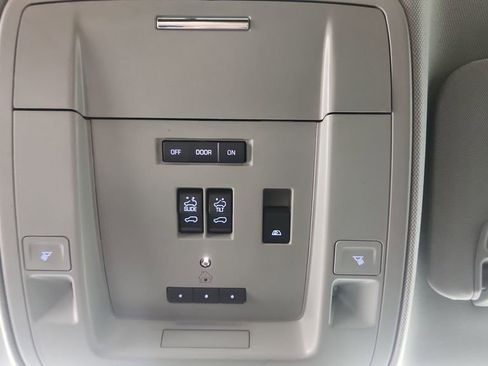 Used 2017 GMC Sierra 2500 Denali w/ Suspension Package, Off-Road image 22