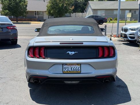 Used 2022 Ford Mustang Premium RWD image 9