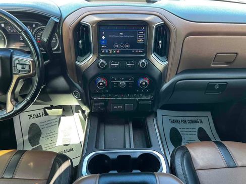 Used 2019 Chevrolet Silverado 1500 High Country image 26