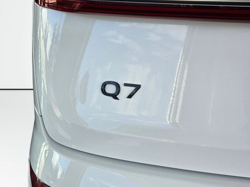 Used 2025 Audi Q7 3.0T Premium Plus AWD/4WD image 14