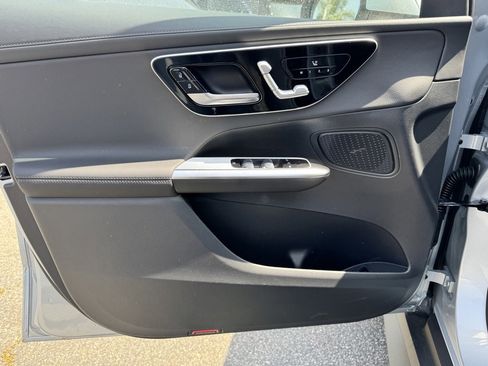 New 2025 Mercedes-Benz GLC 350e 4MATIC image 17