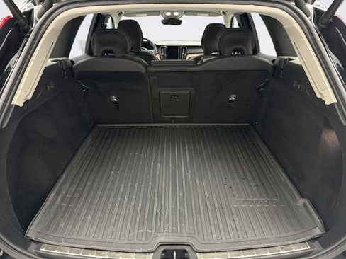 Used 2023 Volvo XC60 B5 Plus w/ Climate Package image 19