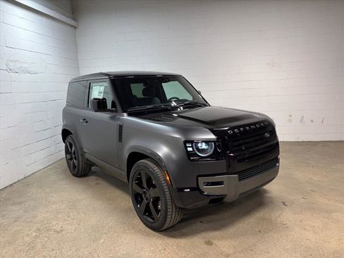 New 2026 Land Rover Defender 90 V8 image 4