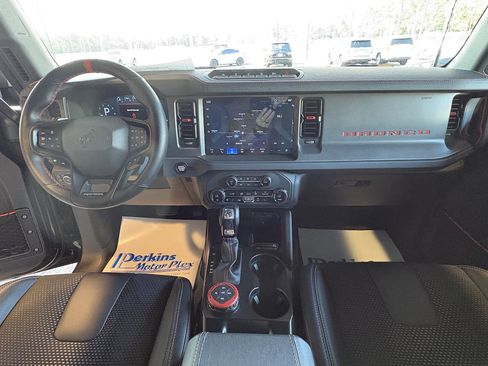 Used 2025 Ford Bronco Raptor AWD/4WD image 18