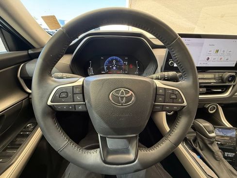 Used 2024 Toyota Grand Highlander FWD image 21