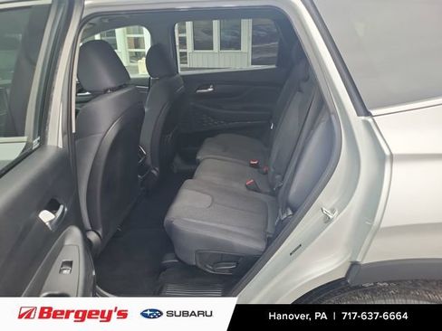 Used 2019 Hyundai Santa Fe SE image 12