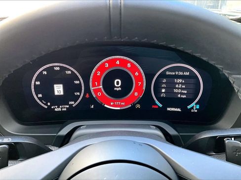 Used 2025 Porsche 911 Carrera RWD image 25