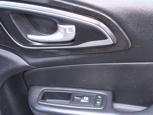 Used 2016 Chrysler 200 C w/ Sun & Sound Group image 9