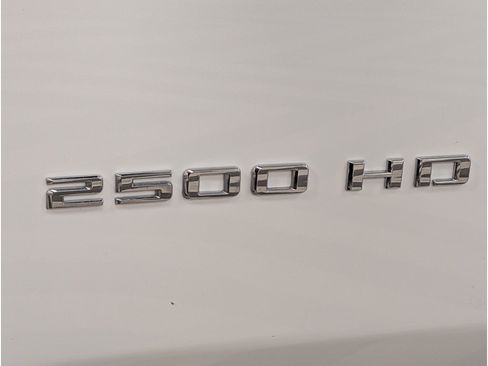 Used 2021 Chevrolet Silverado 2500 LT AWD/4WD image 5