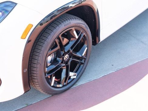 New 2026 Volkswagen Tiguan SE R-Line FWD image 12
