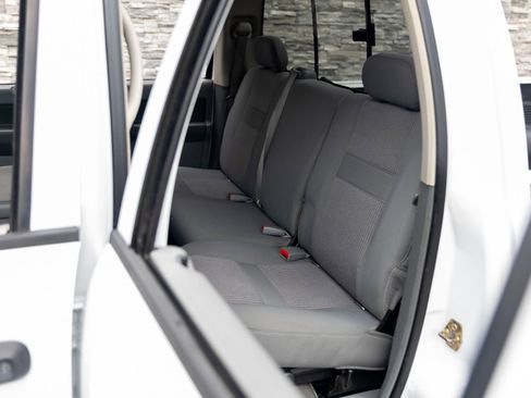 Used 2007 Dodge Ram 3500 Truck SLT image 30