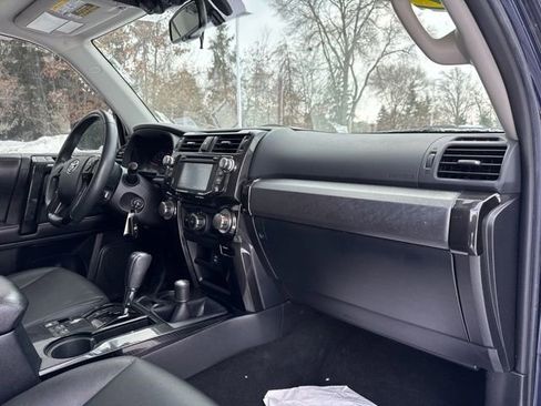 Used 2017 Toyota 4Runner 4WD image 26