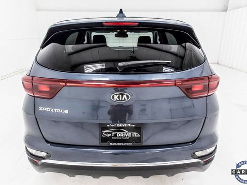 Used 2022 Kia Sportage LX image 6