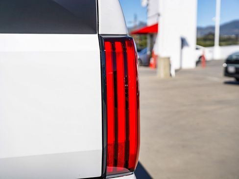 New 2026 Toyota Tundra SR image 12