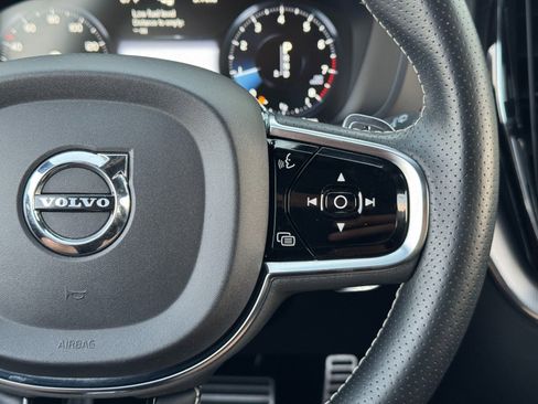 Used 2019 Volvo XC60 T5 R-Design w/ Protection Package image 20